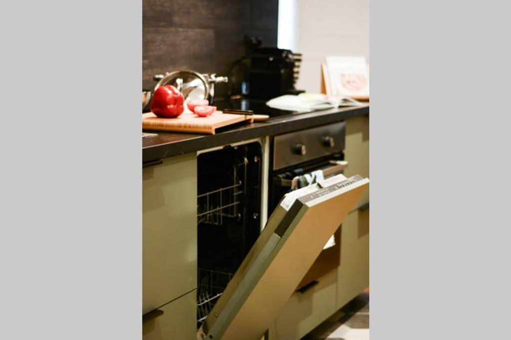Apartament Amazing 10Bed In The Heart Of Le Marais And Suprises... Paryż Zewnętrze zdjęcie